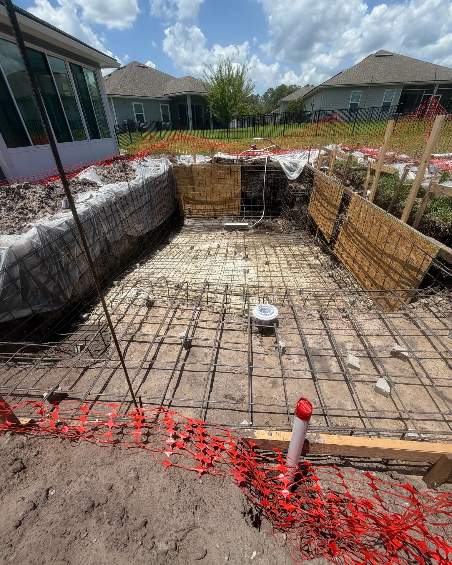 Steel rebar cage for a new pool built by Scott's Pools & Spas in Jacksonville